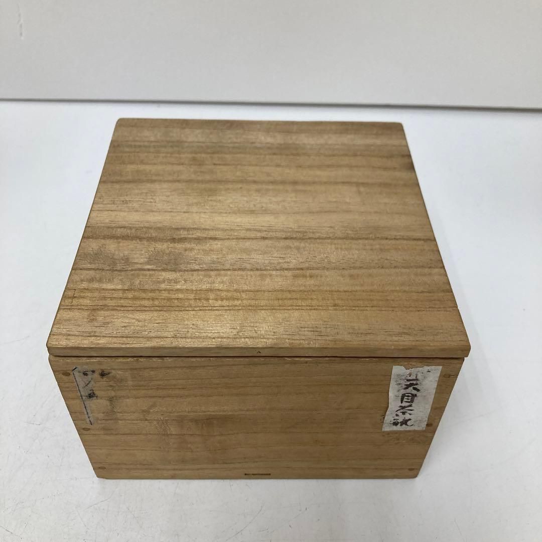 中国古玩　油滴天目茶碗　木箱付　直径12.8㎝　本Y5-0306①タルニ 中国古玩 油滴天目茶碗 木箱付 直径12.8㎝ 本Y5-0306①タルニ - メルカリ