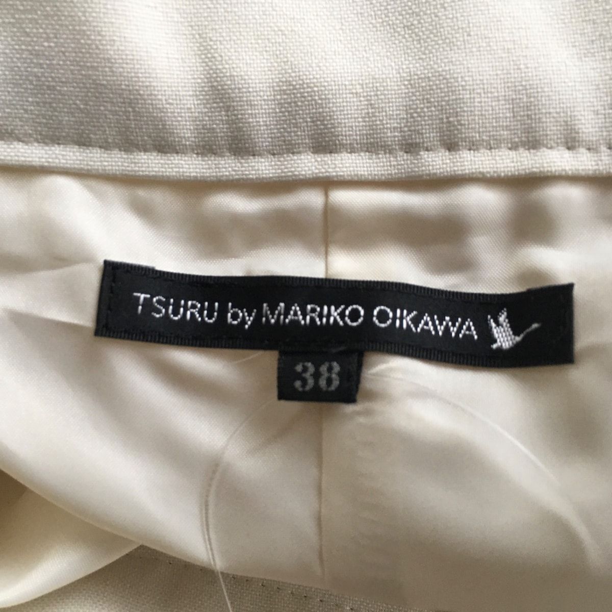 TSURU BY MARIKO OIKAWA(ツルバイマリコオイカワ) ロングスカート サイズ38 M レディース美品 - アイボリー プリーツ -  メルカリ