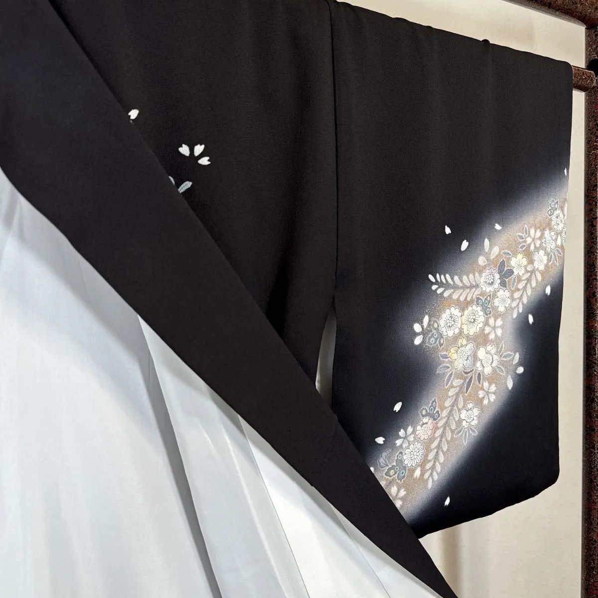 超美品　正絹　袷　広襟　訪問着　付け下げ　着物　165 黒　トールサイズ 超美品 正絹 袷 現代 広襟 訪問着 付け下げ 着物 紺 赤 刺繍 161裄66