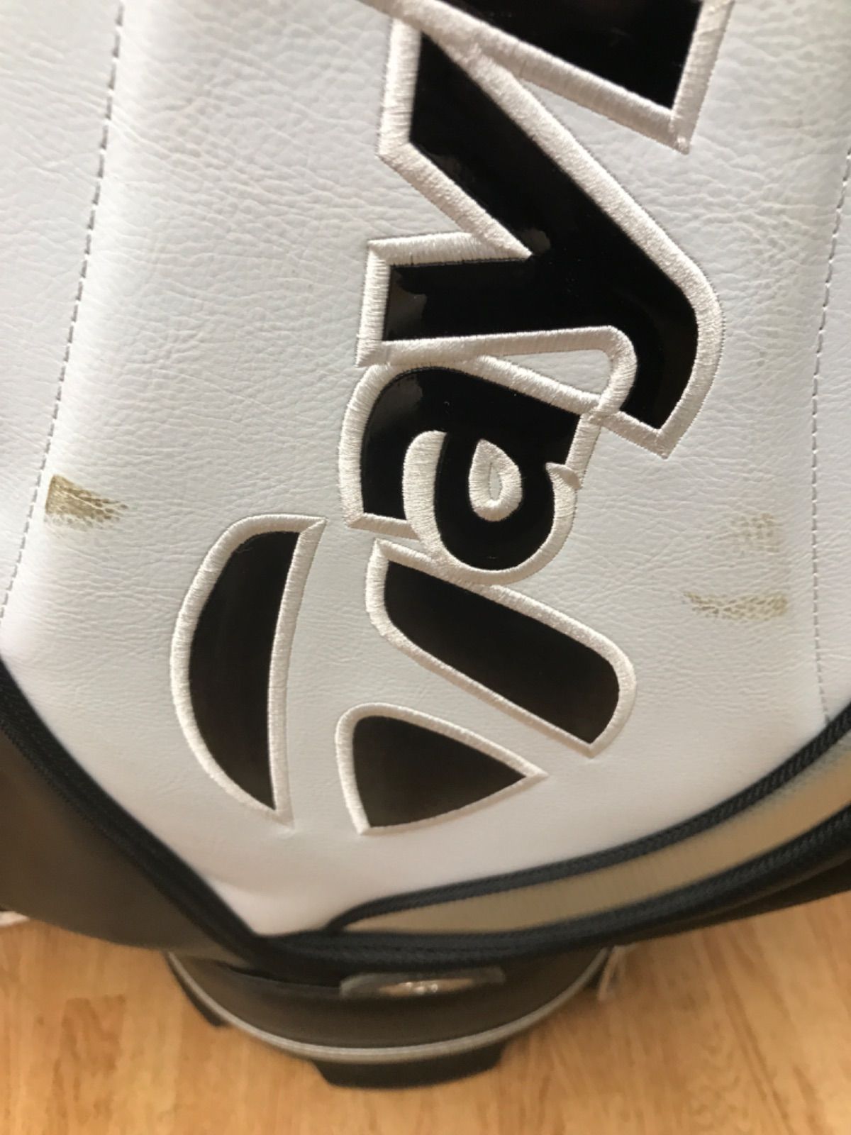 ゴルフバッグTaylor Made TM CORE キャディバッグ4 SY202 希少 完売