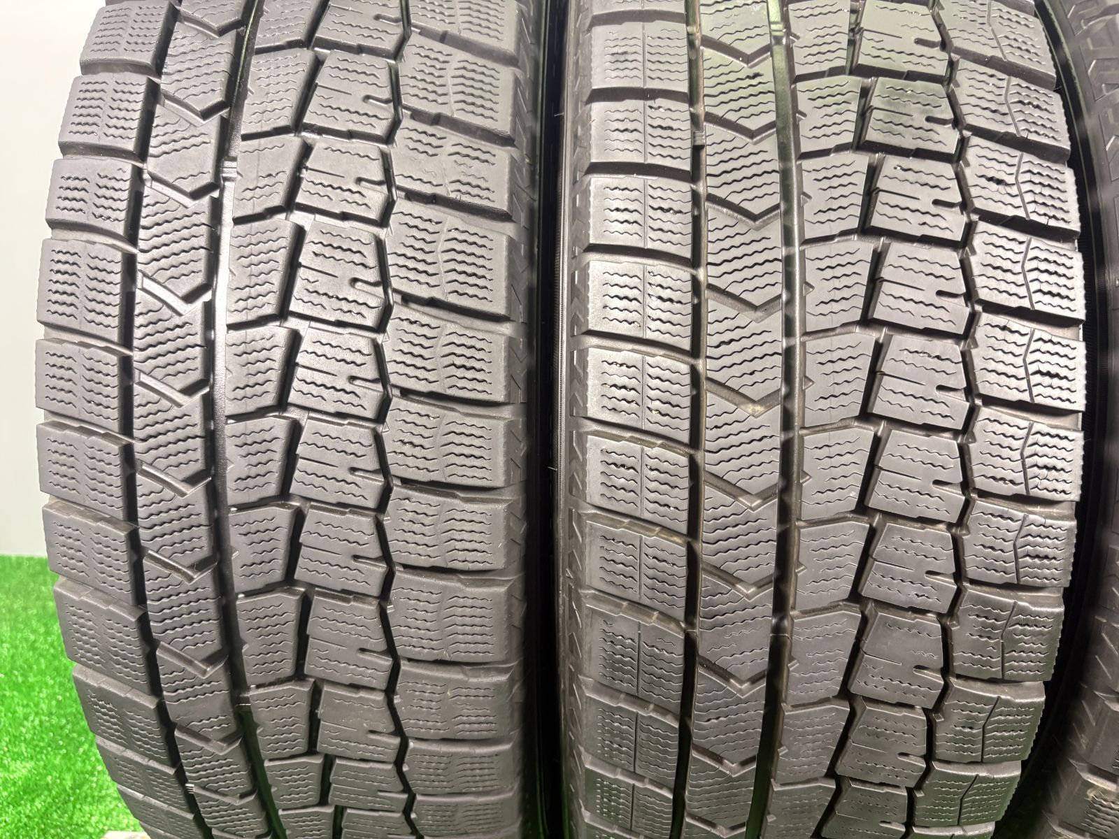 215 60R17 ダンロップ WM02 2020年製 4本 冬タイヤ スタッドレス TA638