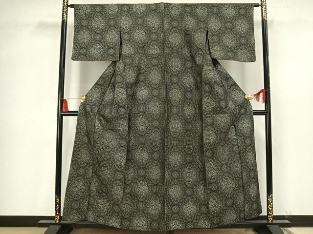 平和屋着物▽お召　単衣　吉祥花文　黒地　正絹　逸品　AAAV2854fy 平和屋着物▽お召 単衣 吉祥花文 黒地 正絹 逸品 AAAV2854fy - メルカリ