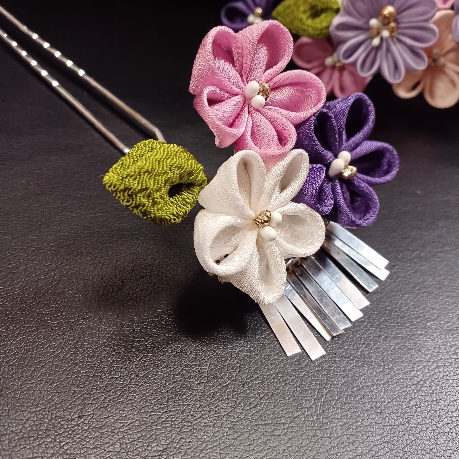 つまみ細工髪飾り