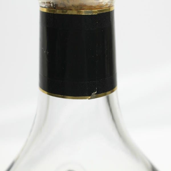 クルボアジェ イニシャルエクストラ 750ml 40% ブランデー - メルカリ