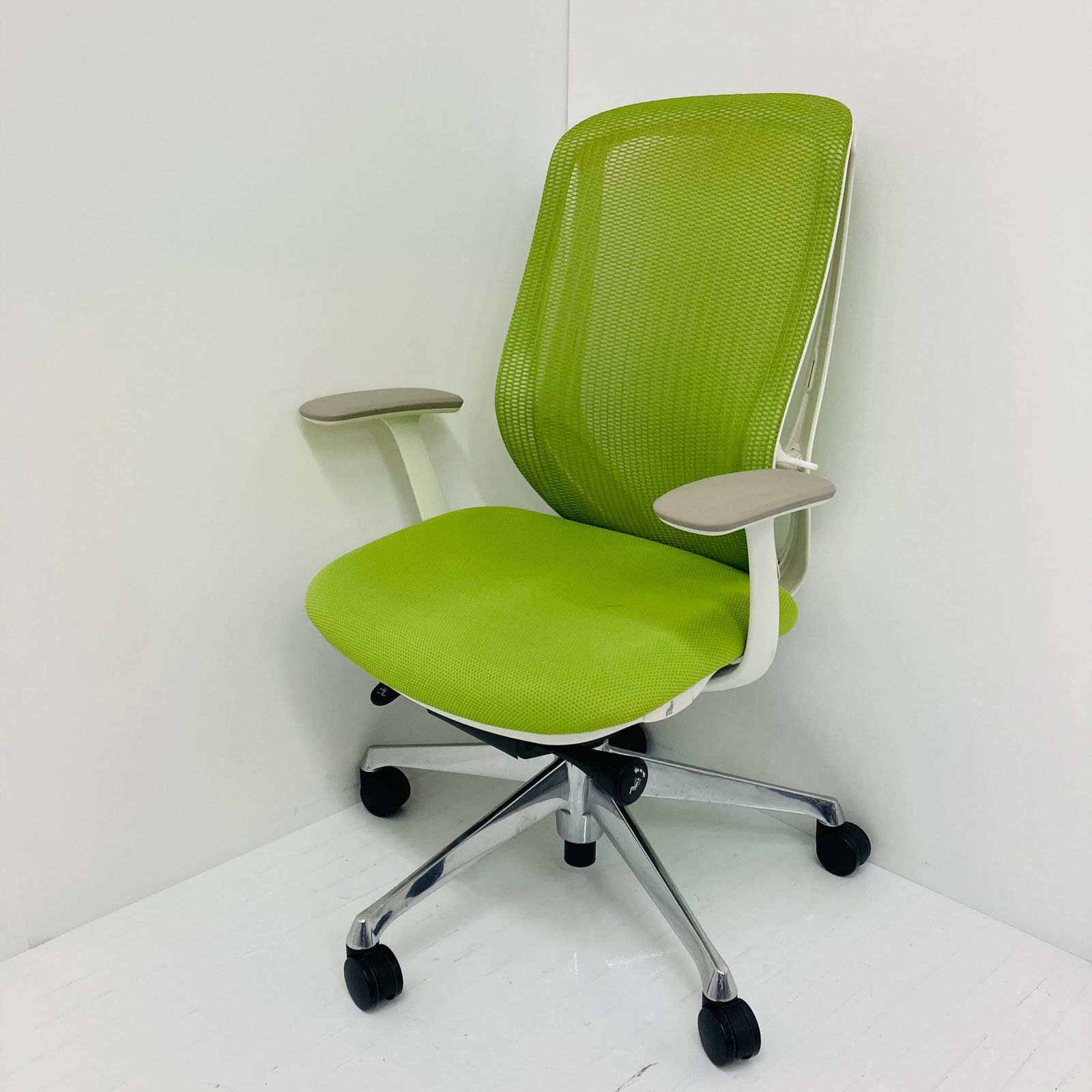 中古 A(中古品)】Sylphy(シルフィー)C645BW-FMP5 - メルカリ 