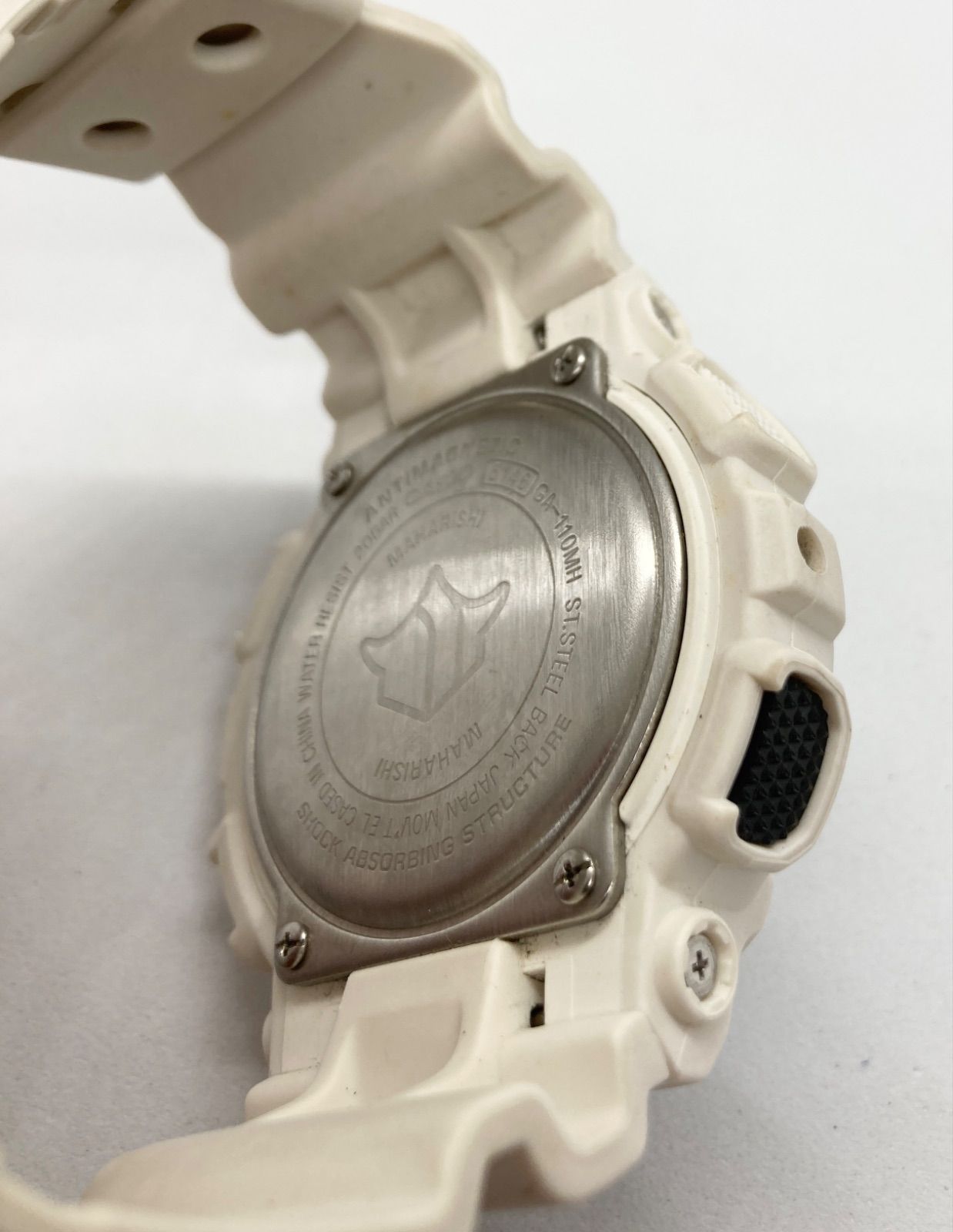 【コラボ限定】G-SHOCK GA-110MH 完品マハリシ 白 コラボ限定】G-SHOCK GA-110MH 完品マハリシ 白 CASIO ジーショック GA