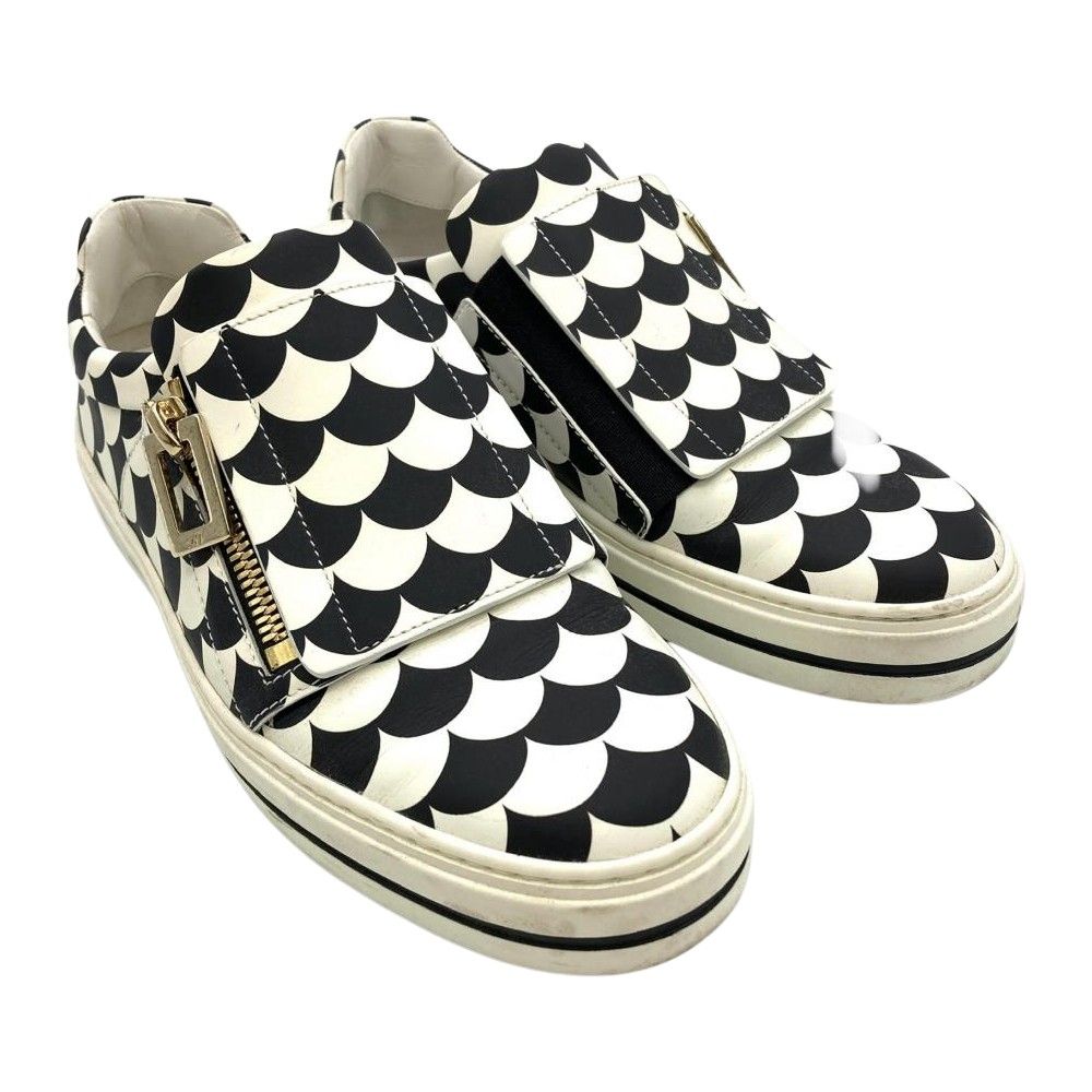 ロジェヴィヴィエ Roger vivier ビジュー スニーカー レザー