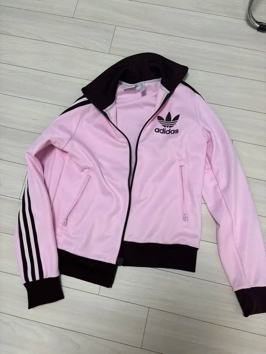 【雷市場（ポンジャン）商品韓国直送】adidas(アディダス) BECKENBAUER(ベッケンバウアー) ピンクブラウン xs 出品