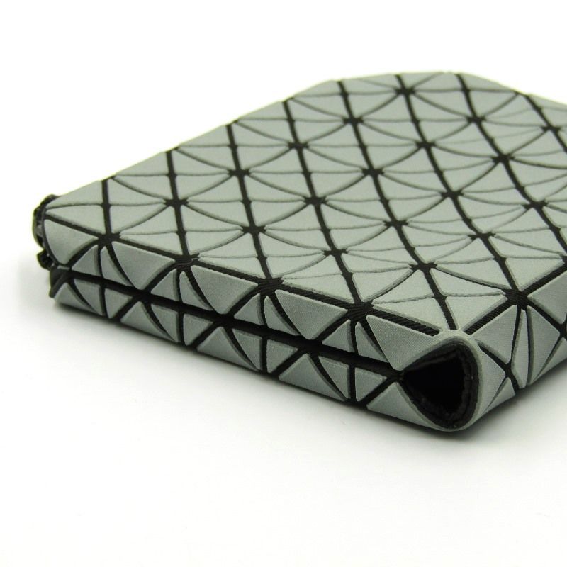 美品 BAO BAO ISSEY MIYAKE バオバオ イッセイミヤケ ミニ財布 BB04