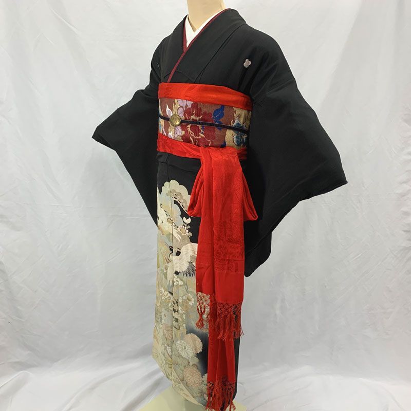 410aa10◇Kimono アンティーク着物 両褄 江戸褄 黒留袖 鶴 松竹梅 菊 御所車 金糸 刺繍 大正ロマン 昭和レトロ 和洋MIXコーデ ジュニアにも◇状態良好