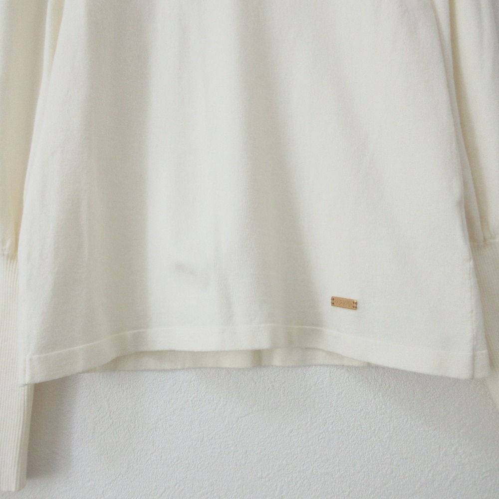 美品 BLUE LABEL CRESTBRIDGE ブルーレーベルクレストブリッジ ウォームレーヨンストレッチニットトップス カットソー 38 ホワイト レディース 古着 中古 美品 BLUE LABEL CRESTBRIDGE ブルーレーベルクレストブリッジ