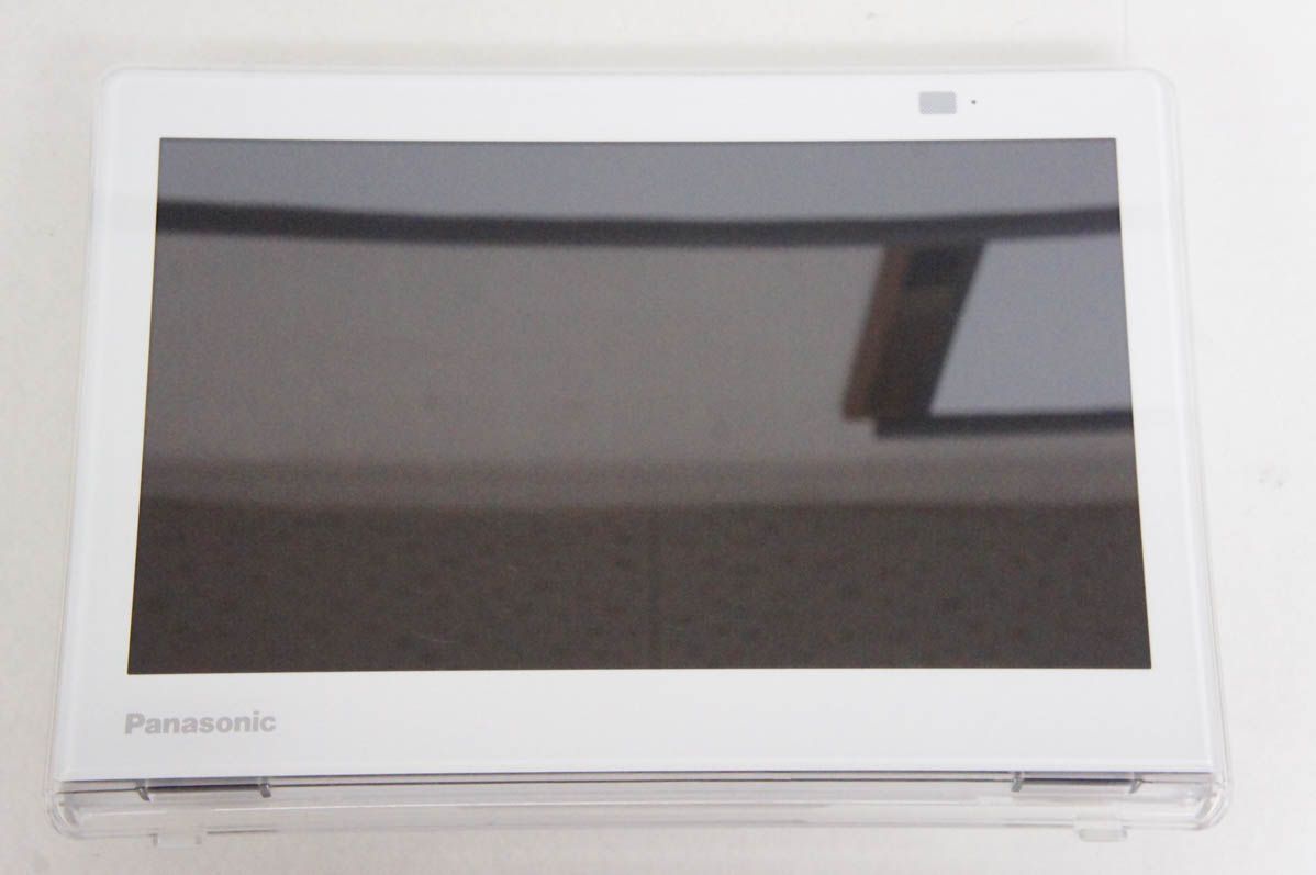 PanasonicプライベートビエラUN-10CE8-W Amazon | パナソニック 10V型 液晶 テレビ プライベート・ビエラ