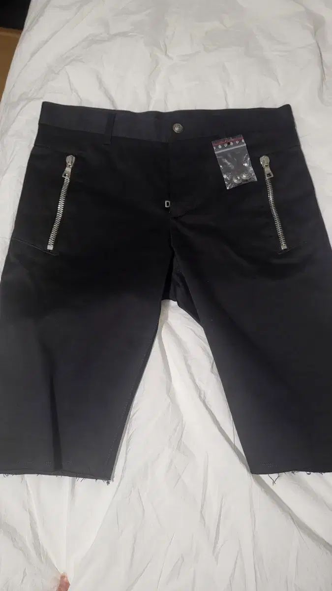 BALMAIN バルマン ハーフパンツ