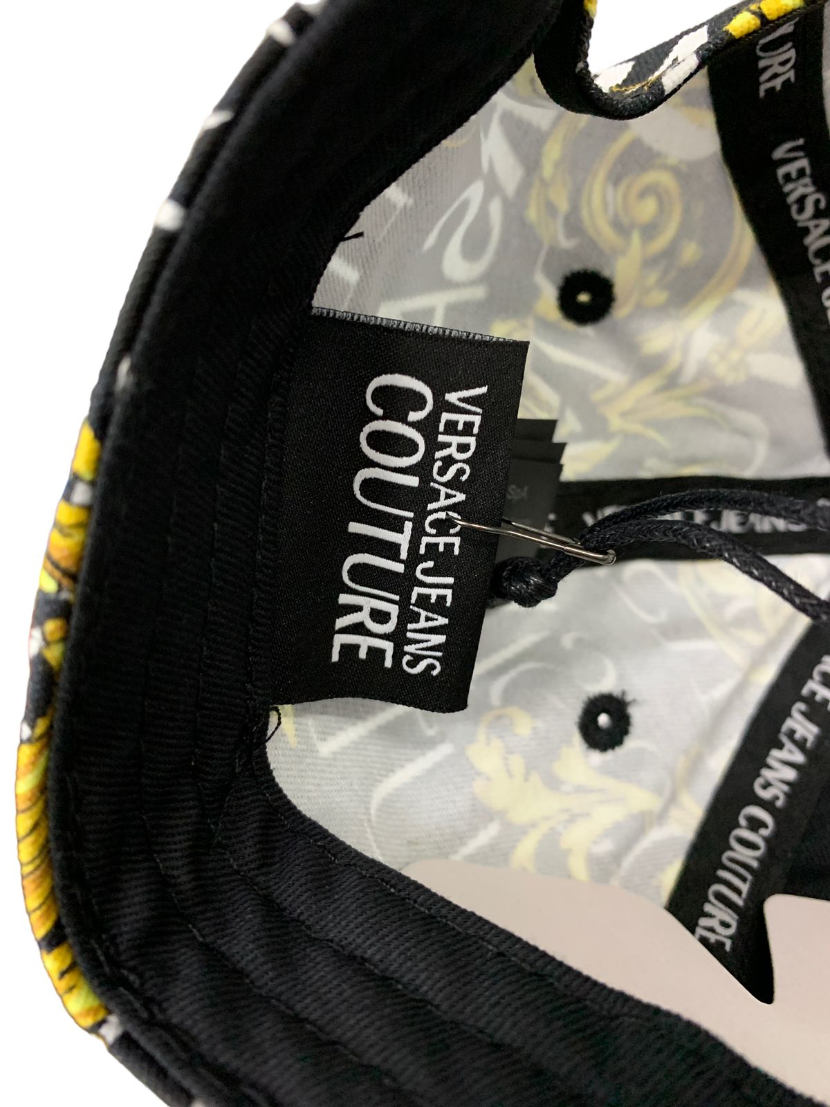 VERSACE ブラックキャップ Versace ヴェルサーチェ ロゴ キャップ | ブラック | FARFETCH JP