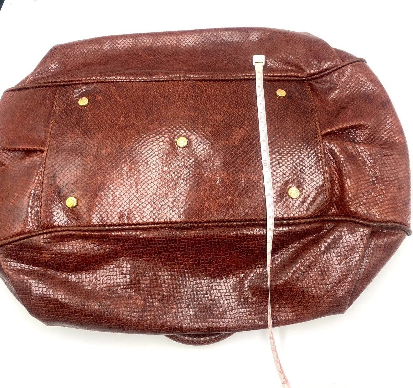 vivianwest woodオーブチャーム付きブラウンレザーバッグ vivianwest woodオーブチャーム付きブラウンレザーバッグ - メルカリ