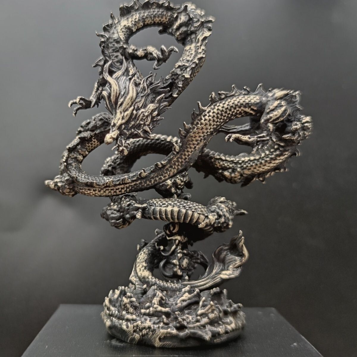 新品 未使用 銅製 龍置物 工芸品 密彫刻 龍の縁起物置物 - メルカリ