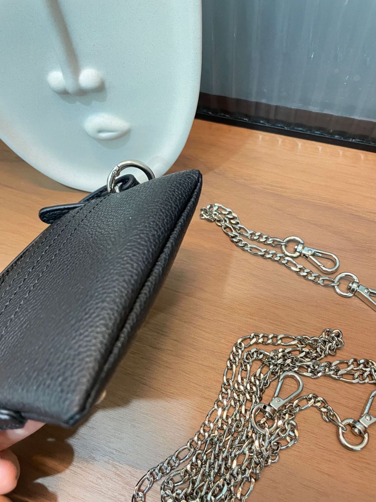 DEINET STUD CROSS CHAIN WALLET IN ディニット