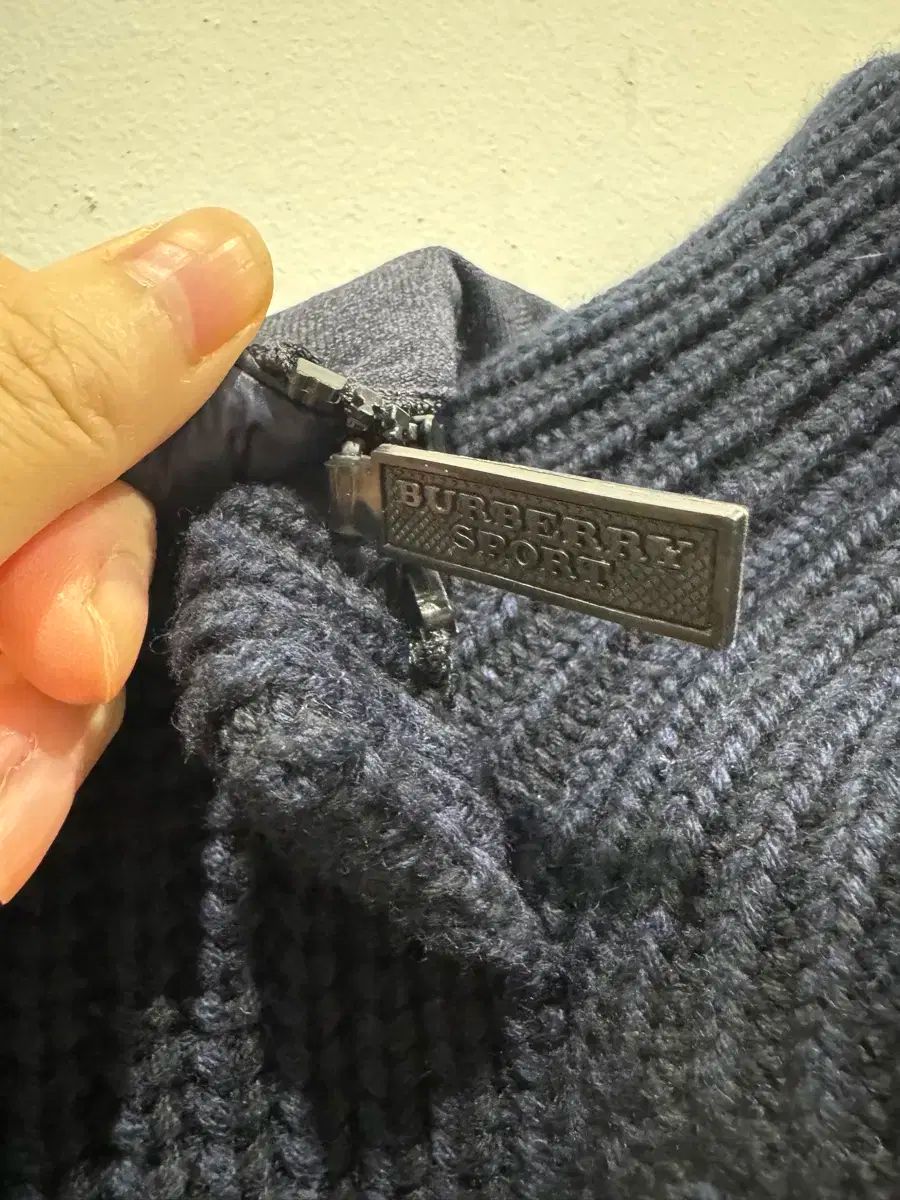 【代理店正規品】 BURBERRY バーバリー フード ニット ジャケット ネイビー S