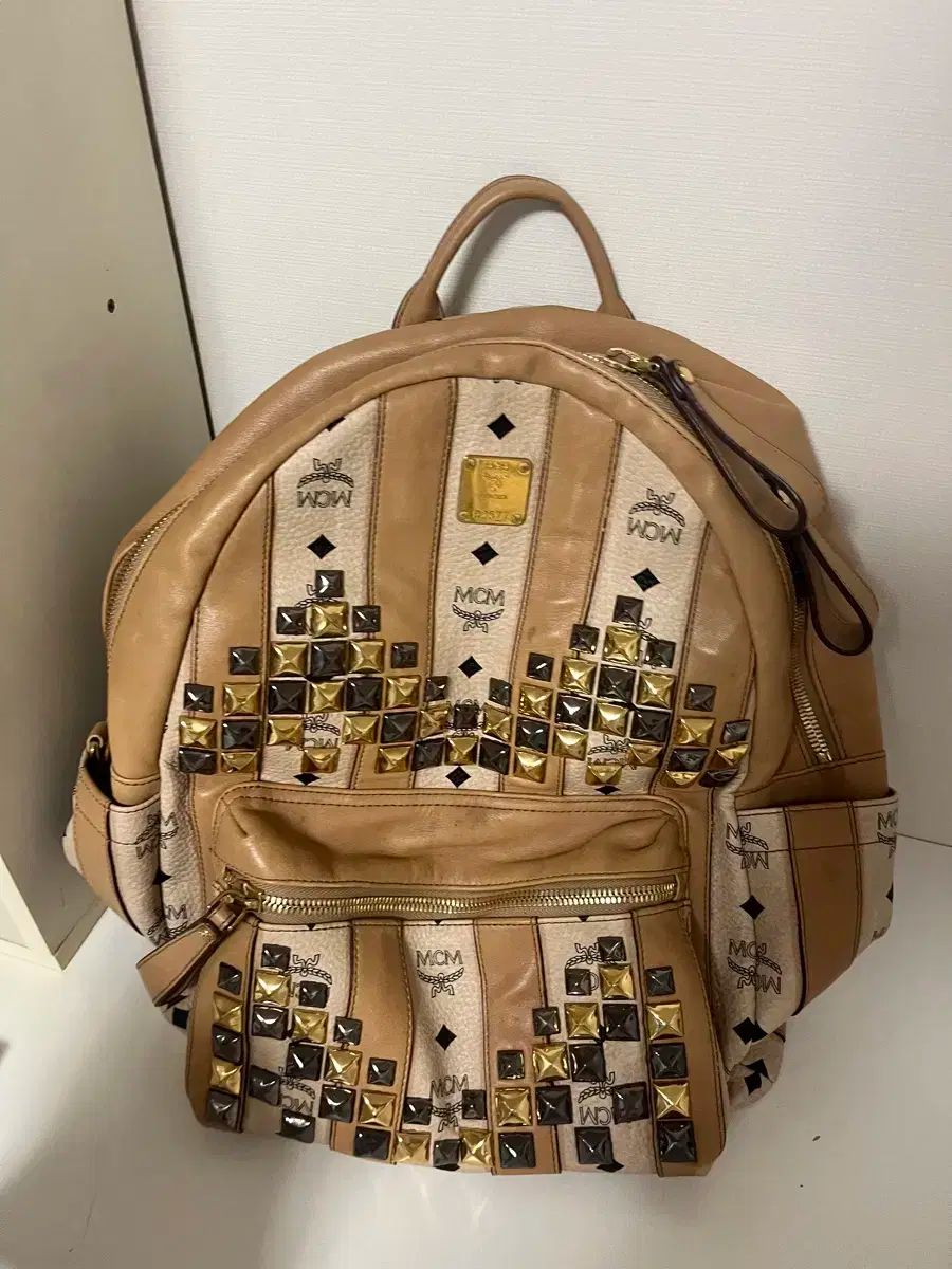 MCM エム シー エム スターク バックパック バッグ