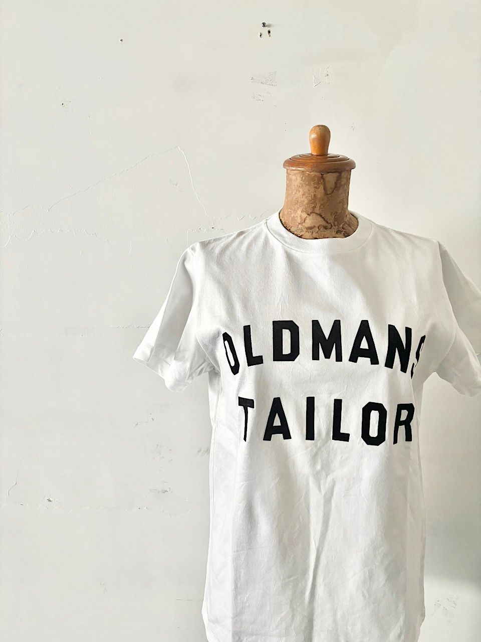 オールドマンズテーラー ロゴTシャツ OLDMANS TAILOR (オールドマンズテーラー) / OMT Print Crew S/S
