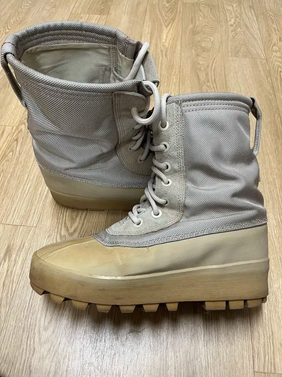 260 アディダス イージー 950 ピヨテ