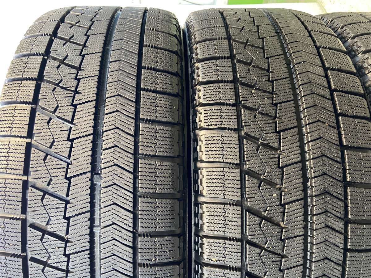 215/50R17 ブリヂストン ブリザック VRX VELVA 17x7.0 53 114.3-5穴