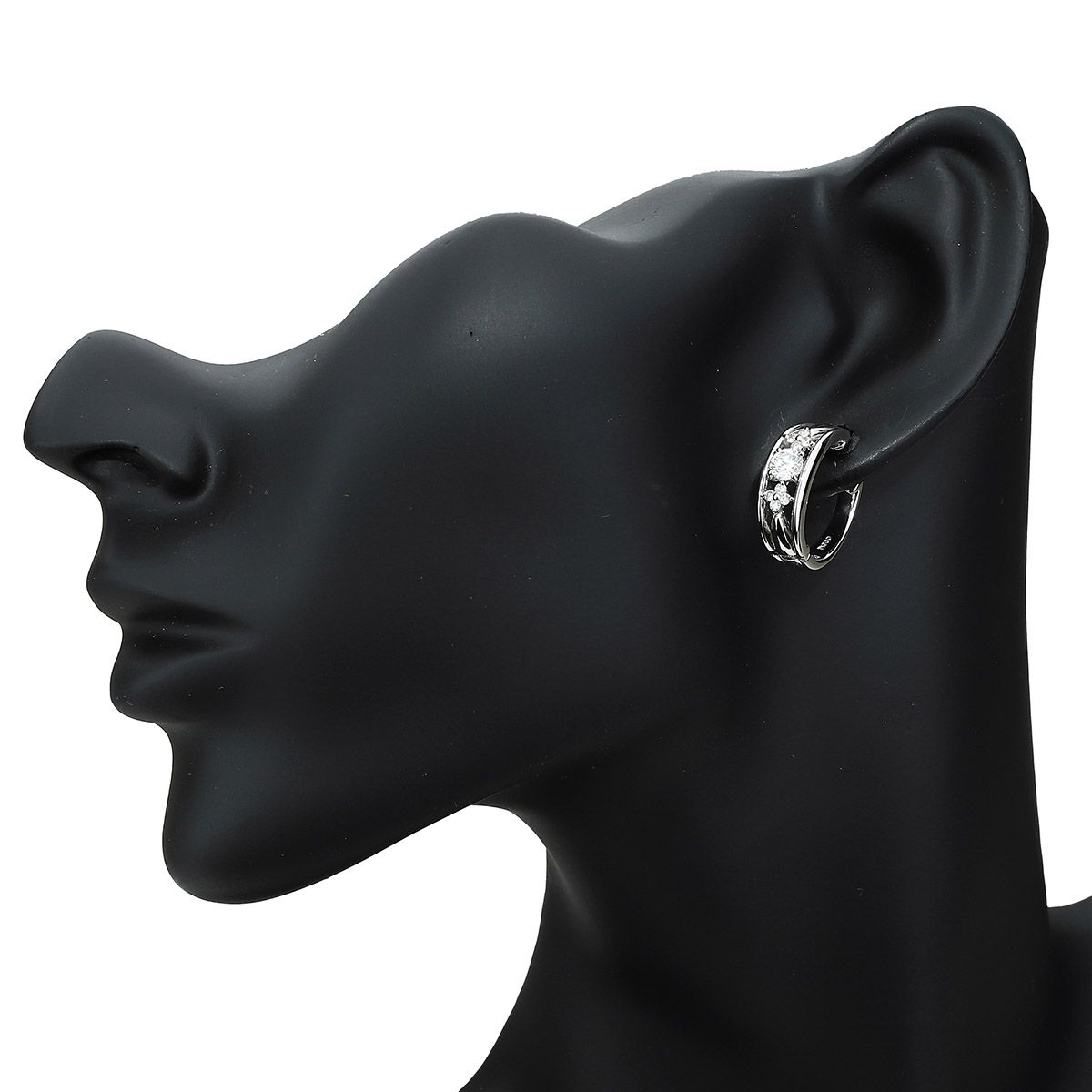 ダイヤモンド 0.3ct プラチナ Pt900 フラワーモチーフフープデザイン 