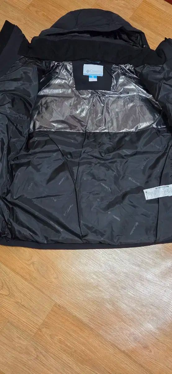 使った感じのする コロンビア ヘビー ダウンジャケット ブラック 早い者勝ち！