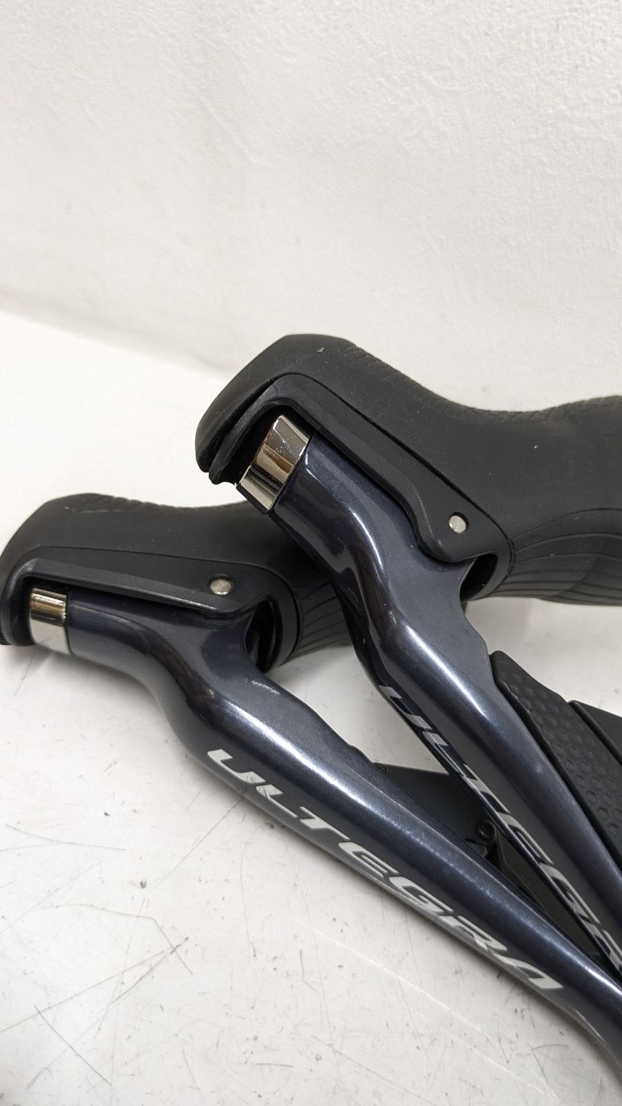 SHIMANO - 美品　SHIMANO ST-R8050  Di2 ジャンクション B SHIMANO - 美品 SHIMANO ST-R8050 Di2 ジャンクション Bの通販