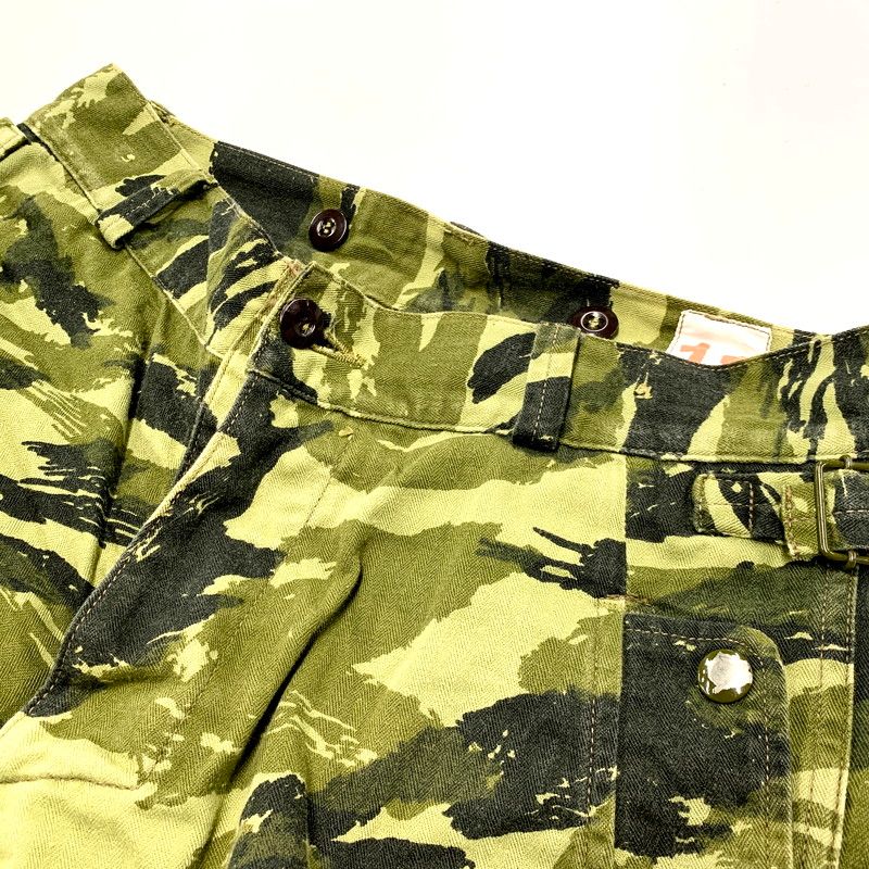 SHORTS カモフラージュ