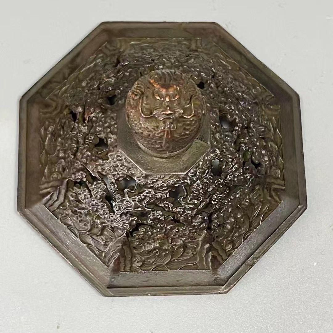 銅器 重工 彫刻 竜鳳薫香炉 美品 茶道具 香道具 工芸品美術品 置物 銅器 浮彫四大神獣香炉 茶道具 香道具 室内薫香炉 装飾品 工芸品
