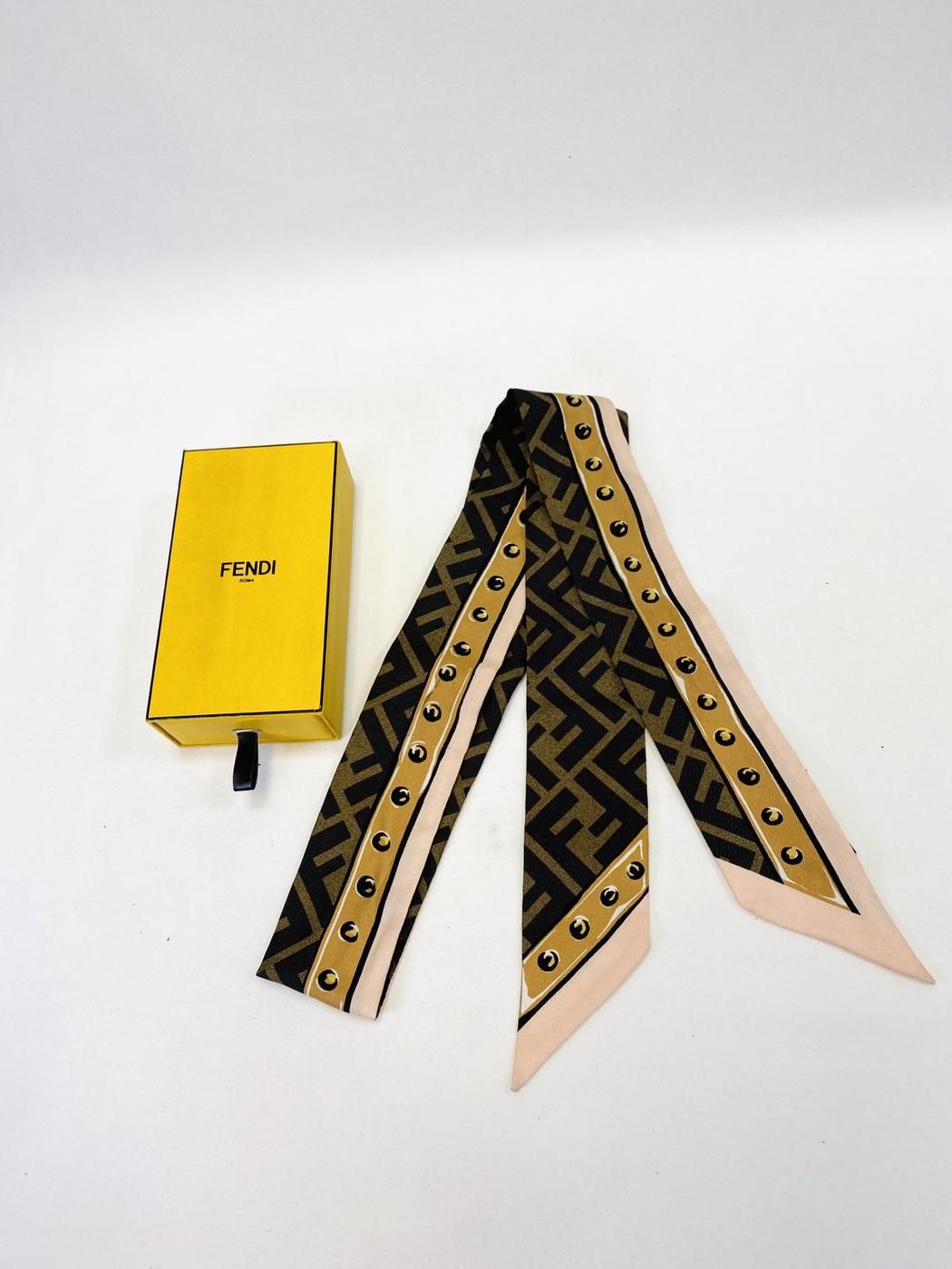 FENDI フェンディ ラッピーブラウン シルク バンドゥ スカーフ
