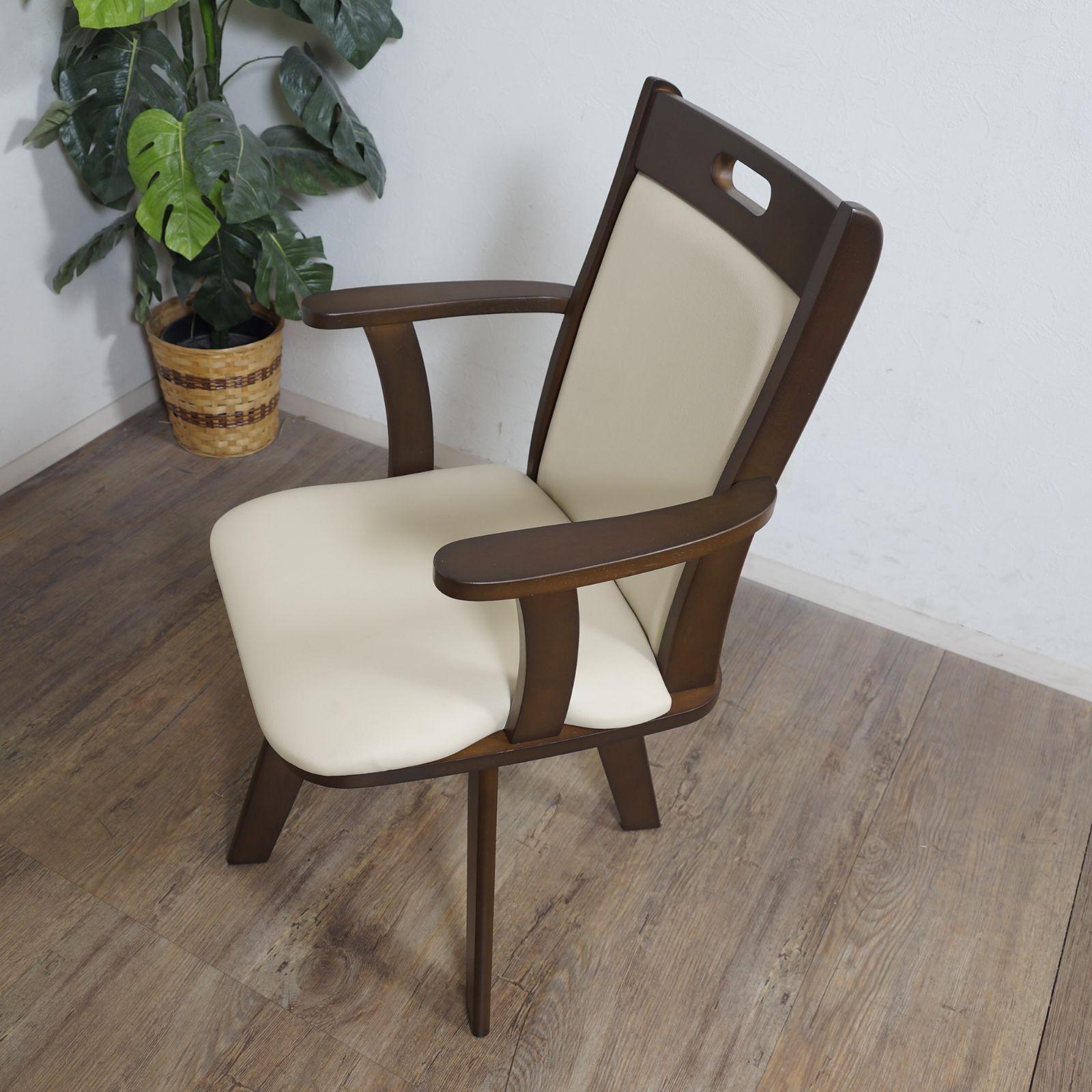 Y 2脚セット 回転式 天然木ダイニングチェア 肘掛け付き 360°回転 シンプルモダン 北欧 スタイリッシュ アウトレット MARWIL-DEMENAGEMENTS_CH