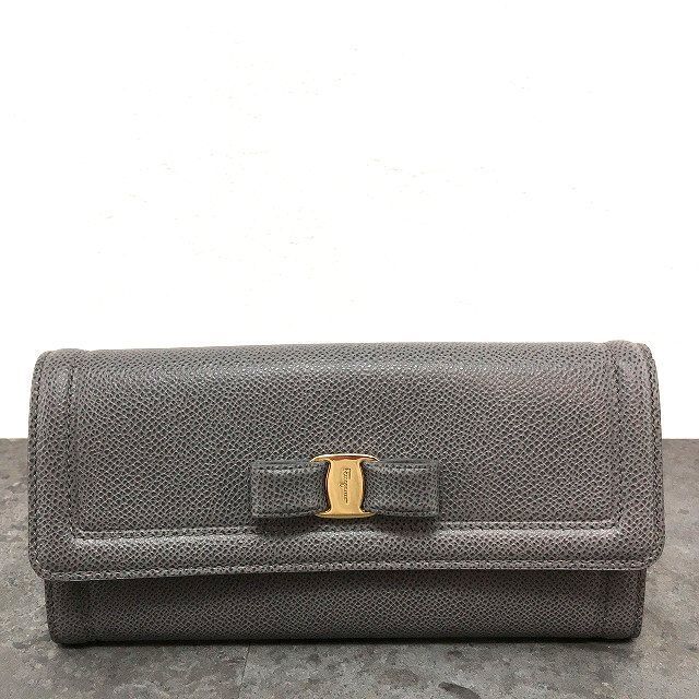 349 送料込み！ 未使用品 Salvatore Ferragamo 長財布 22C870 ヴァラ  