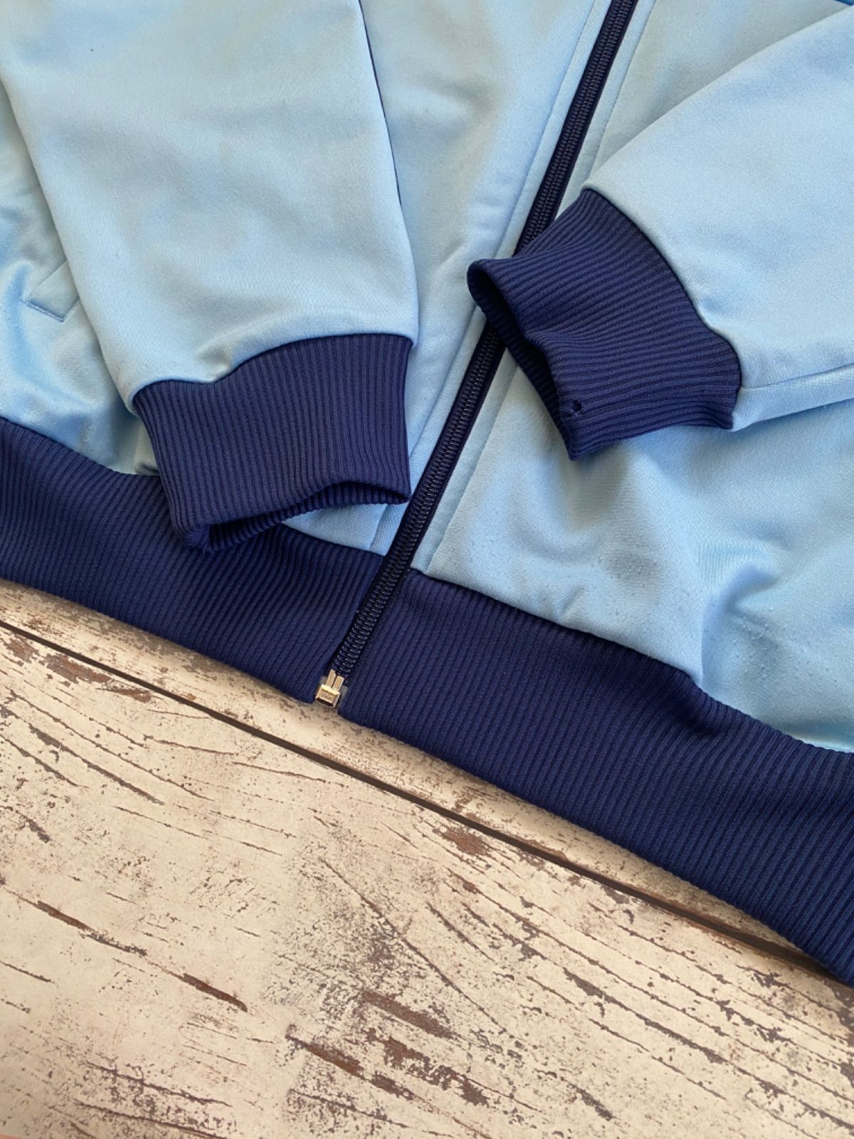 希少 ヴィンテージ adidas トラックジャケット 1982 FIFAワールド