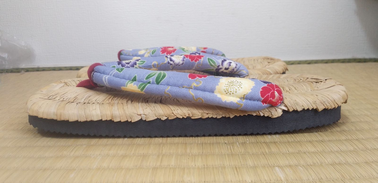 雪下草 手づくり・竹皮表の草履・藤色花柄 室内履きにも快適