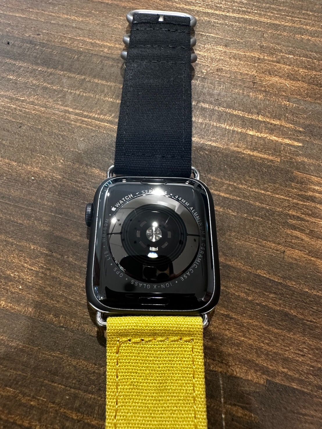 applewatch 4 44m cellular+GPS ペアリング解除済み