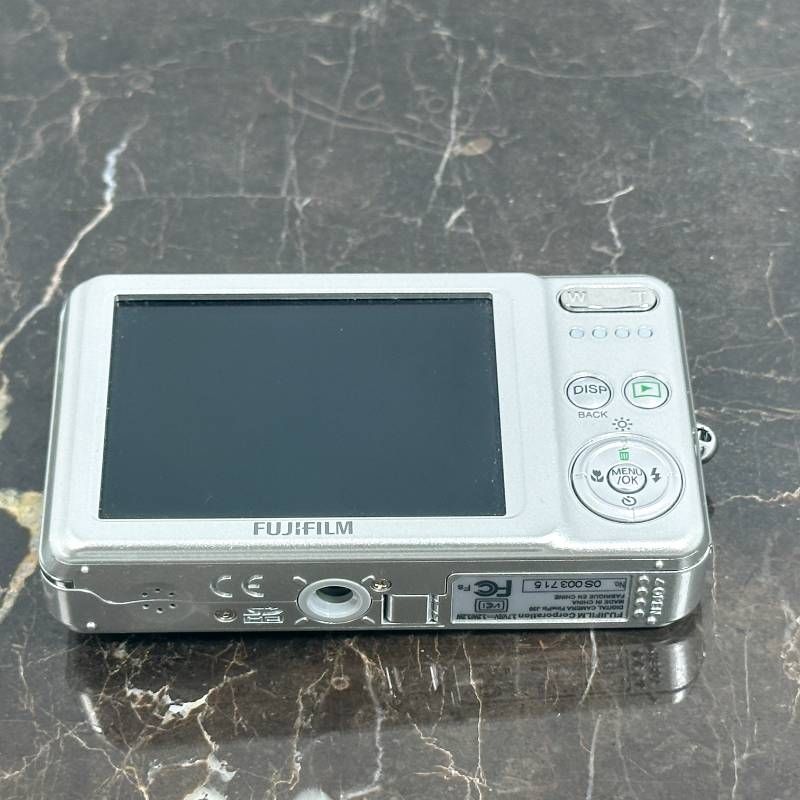 FUJIFILM 富士フイルム FinePix ファインピックス J30 シルバー