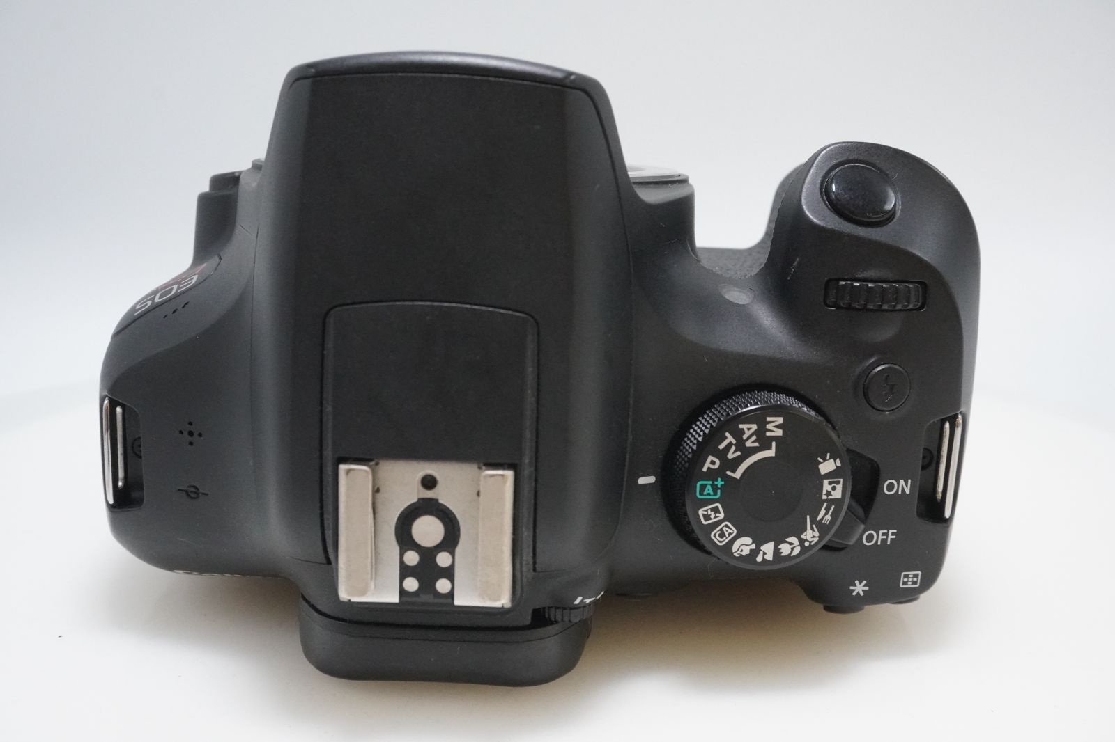 3,550回】Canon EOS Kiss X80 ボディ EOSKISSX80 デジタル一眼