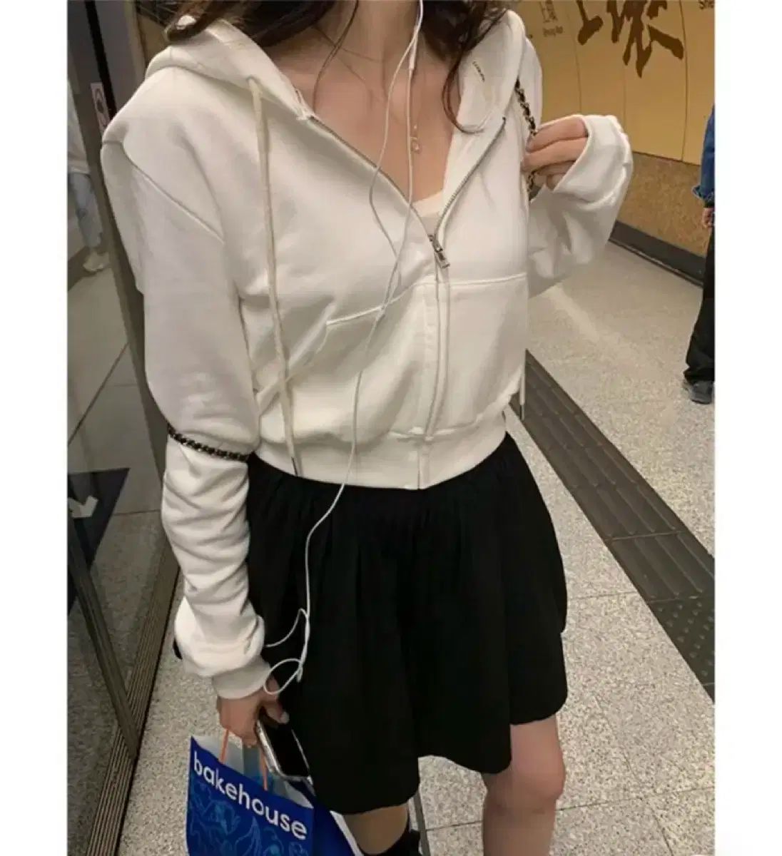 メヌエット LEEBONEmiero フードジップアップ アイボリー 廃盤