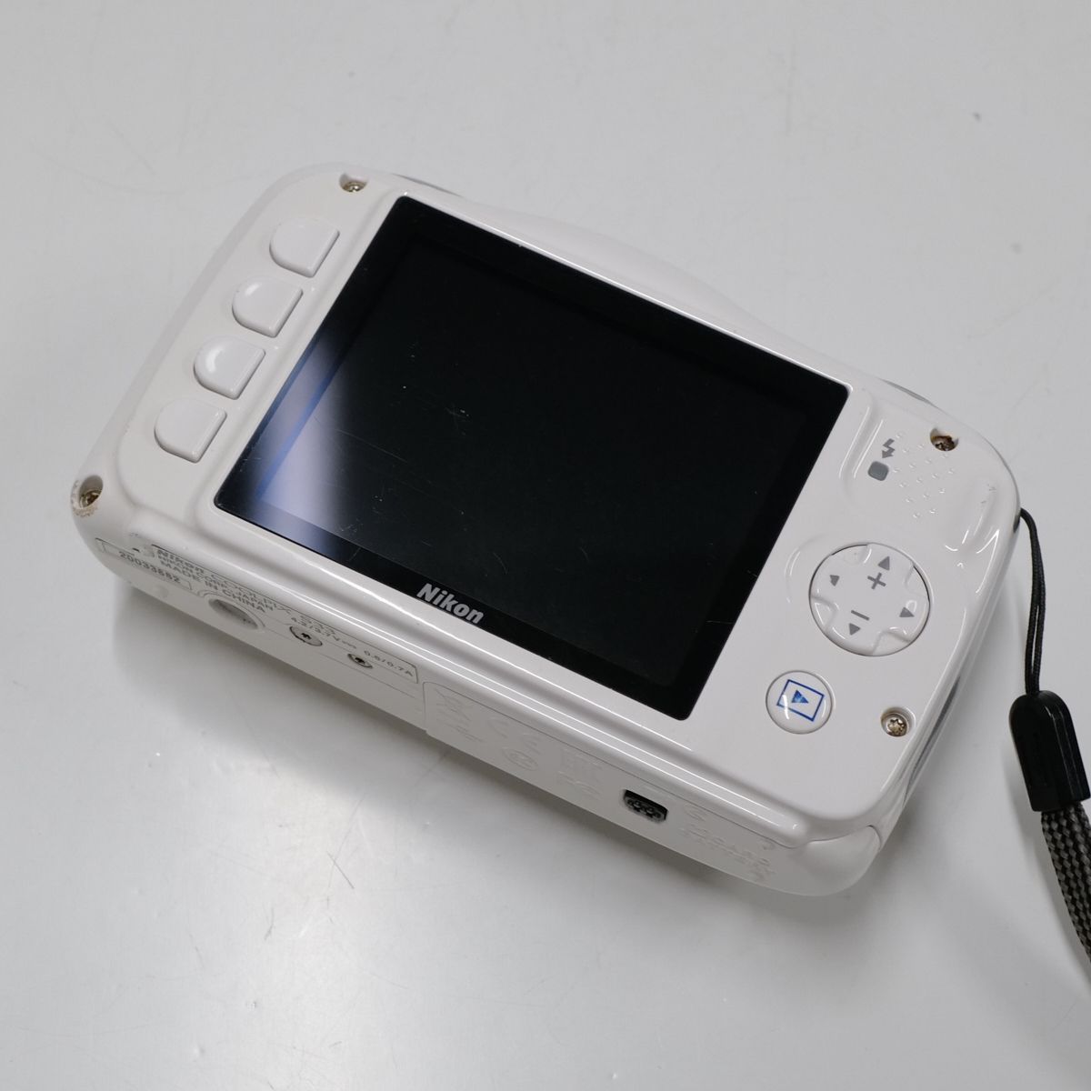 Nikon - Nikon COOLPIX S33 USED美品 防水 耐衝撃 デジタルカメラ 本体+バッテリー 完動品 中古 CP5547 Nikon COOLPIX S33 USED美品 防水 耐衝撃 デジタルカメラ 本体+
