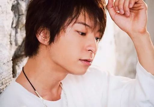 中古】生写真(男性) 柿原徹也/横型・顔アップ・衣装白・右向き・左手