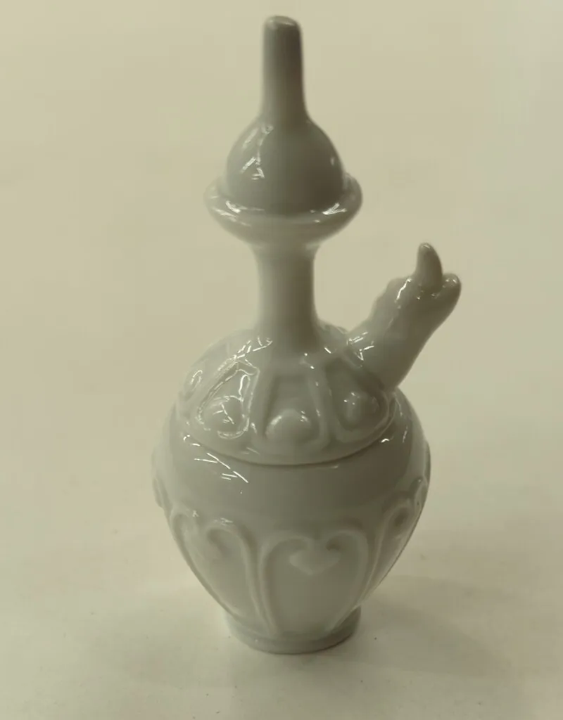 マ・クベの壺 FRGMT M'Quve's Vase White Amazon.co.jp: 【プレミアム