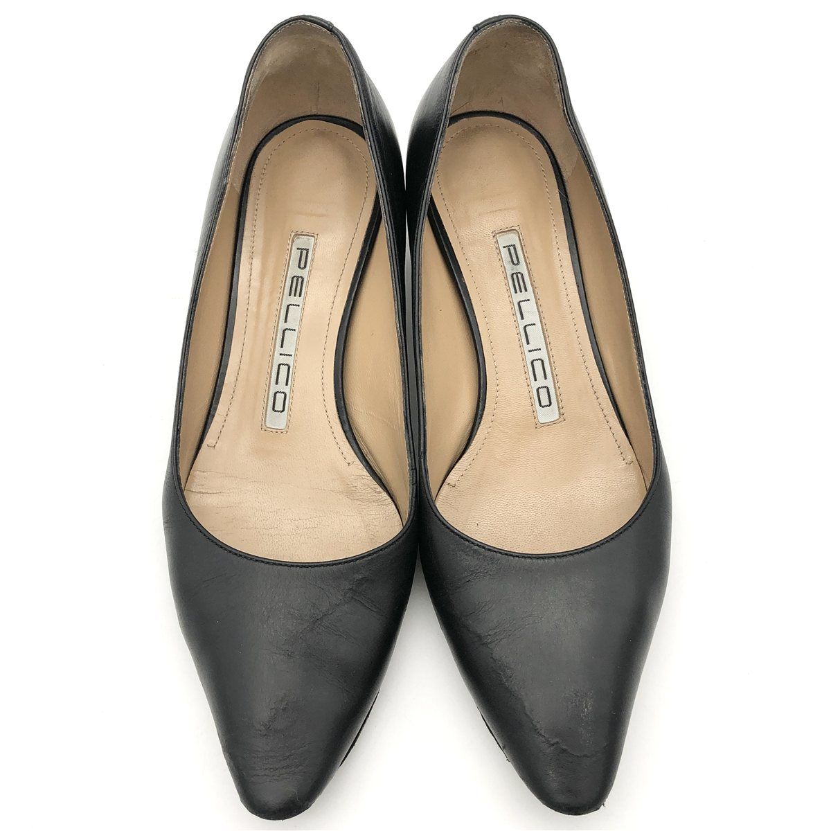 ポインテッドトゥ ブラック