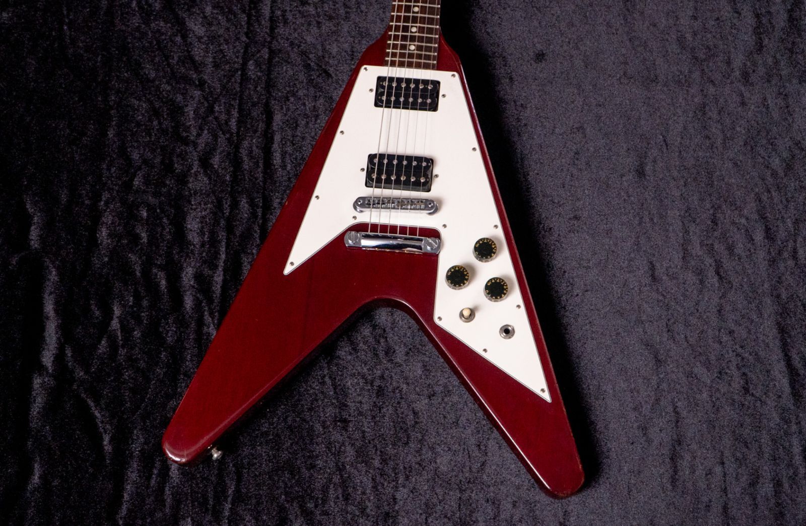 Gibson Flying V 67 Cherry 【1999年製】 32827fa7833fed40fe6032b57a39c0