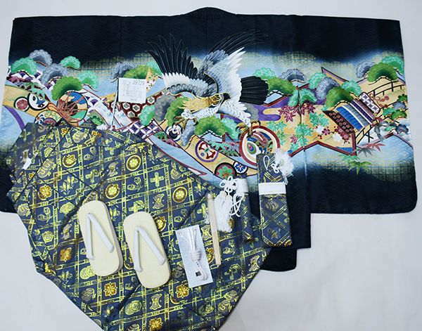 七五三 五歳 男児 羽織袴フルセット 着物 金刺繍 綸子地 黒地 鷹