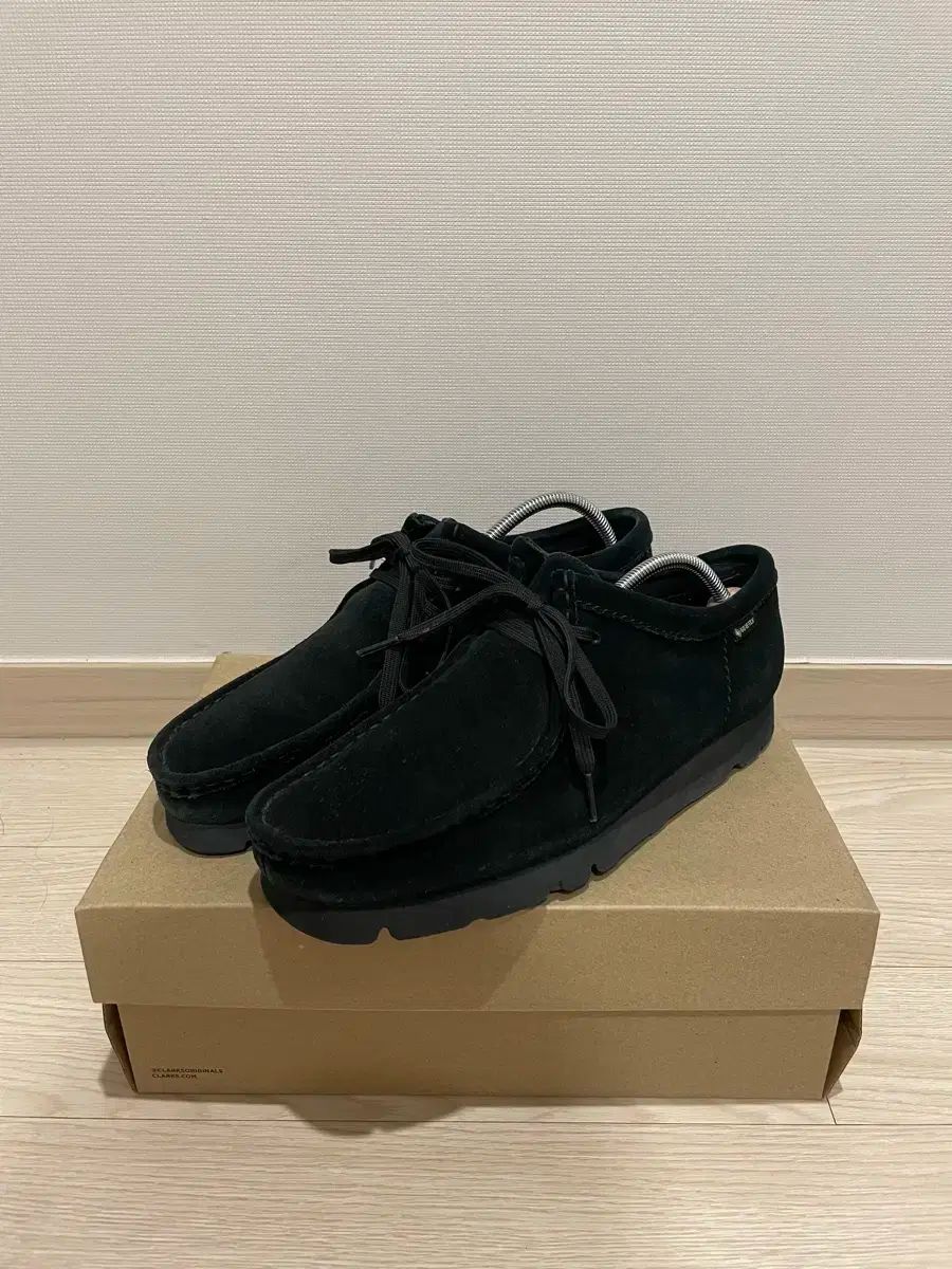 UK8 Clarks クラークス ワラビー GORE-TEX ゴアテックス GTX 黒
