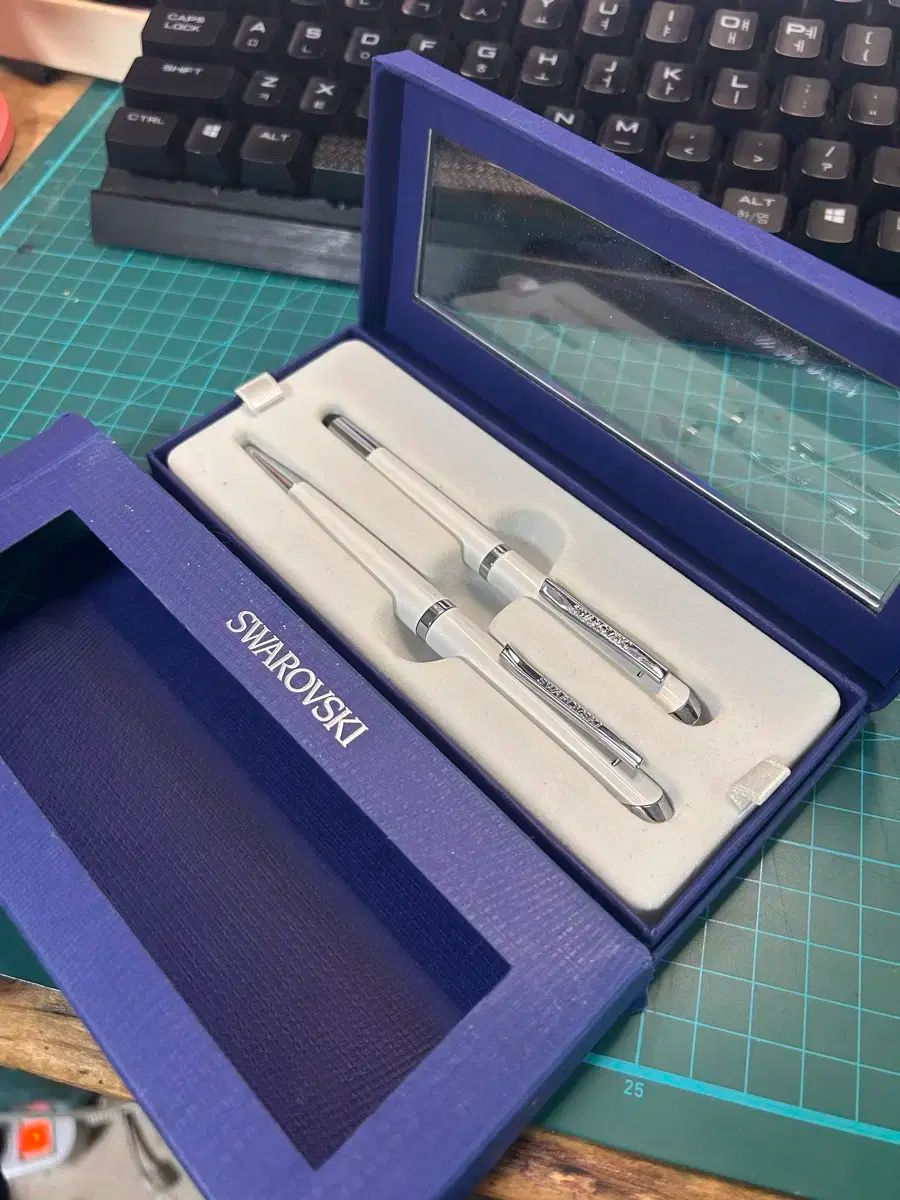 スワロフスキー ボールペン ローラーボールペン セット