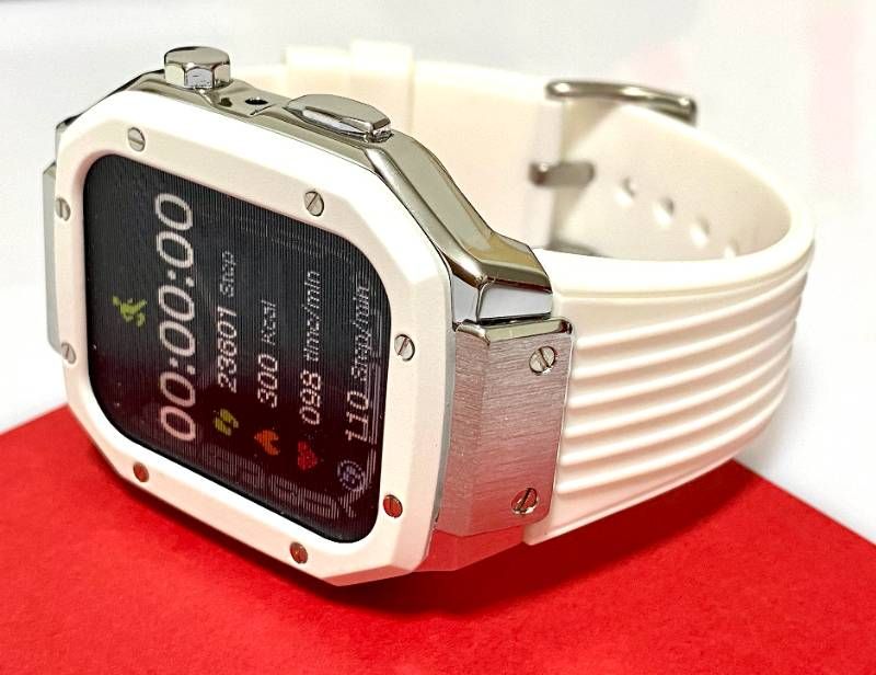 ホワイト ４５mm ４４mm SE 1|2|3 series4|5|6|7|8 Apple Watch ラバーアップルウォッチバンド カバーメタリックケースキラキラ ベルト カスタム スタンダードバックル