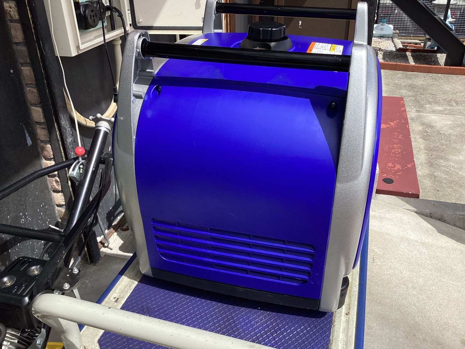 YAMAHA ヤマハ 2.0kVA防音型インバータ発電機 EF2000IS ITTEWTH8E9UO SKLAD-KIRPICHA_RU